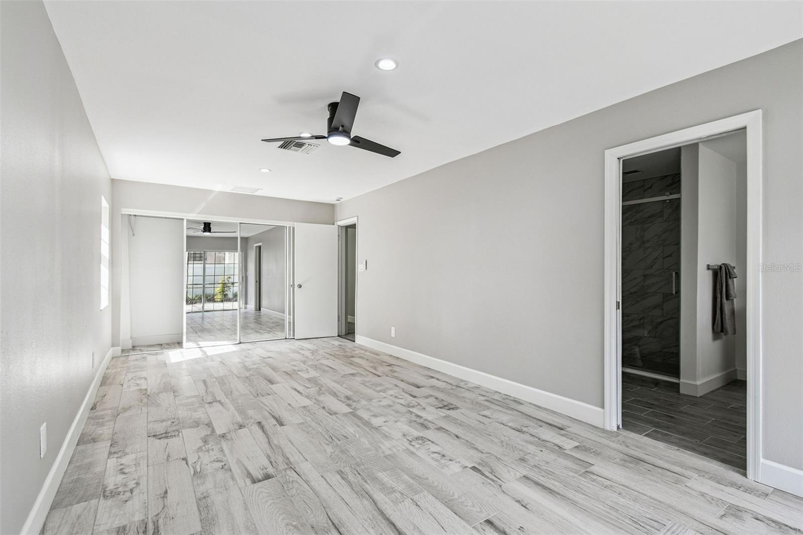 2 S TREASURE DR — photo 39