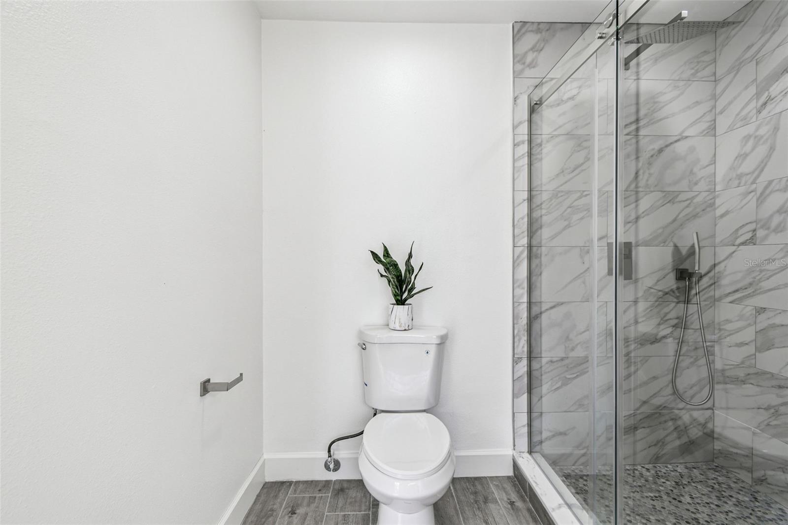 2 S TREASURE DR — photo 43
