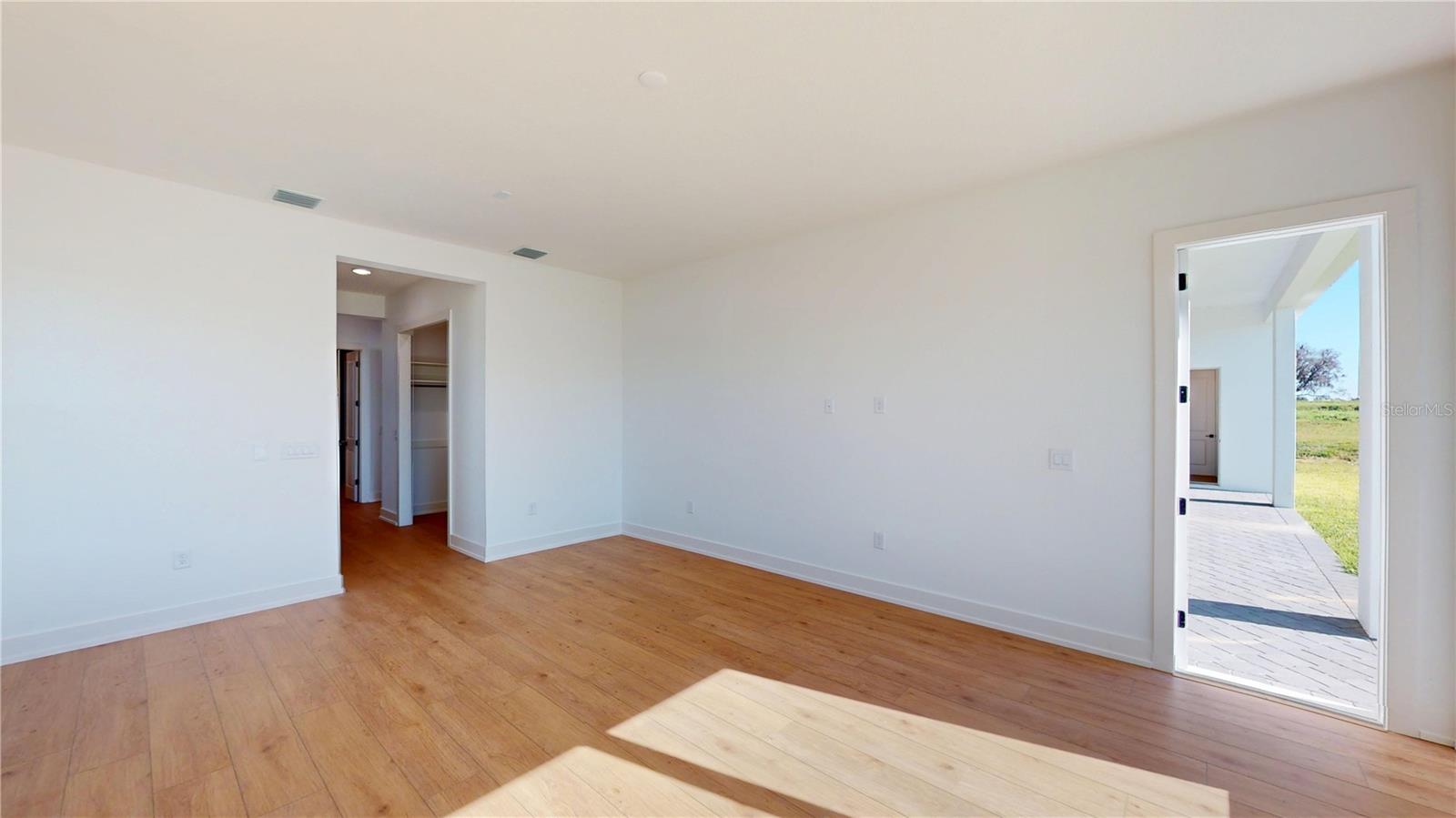 35588 FARMVIEW RD — photo 27