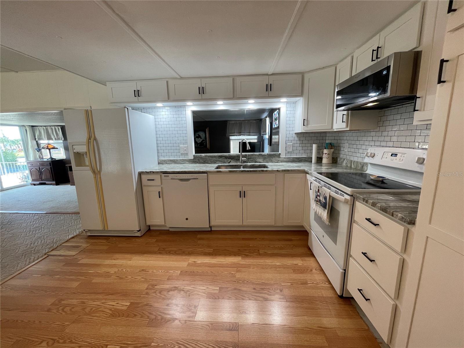 504 49TH C AVENUE DR E — photo 9