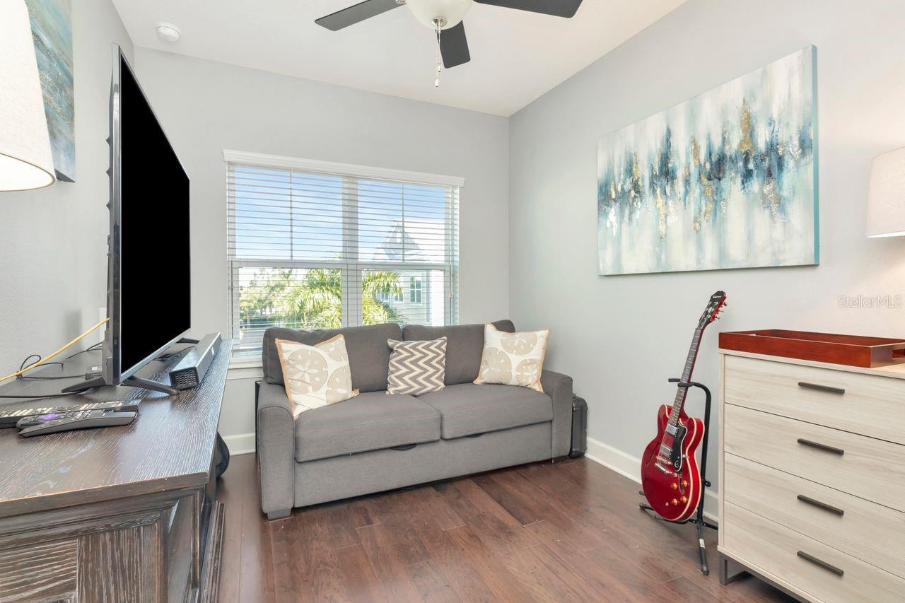 196 HAVEN BEACH DR — photo 37