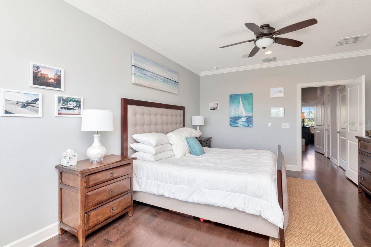 196 HAVEN BEACH DR — photo 30