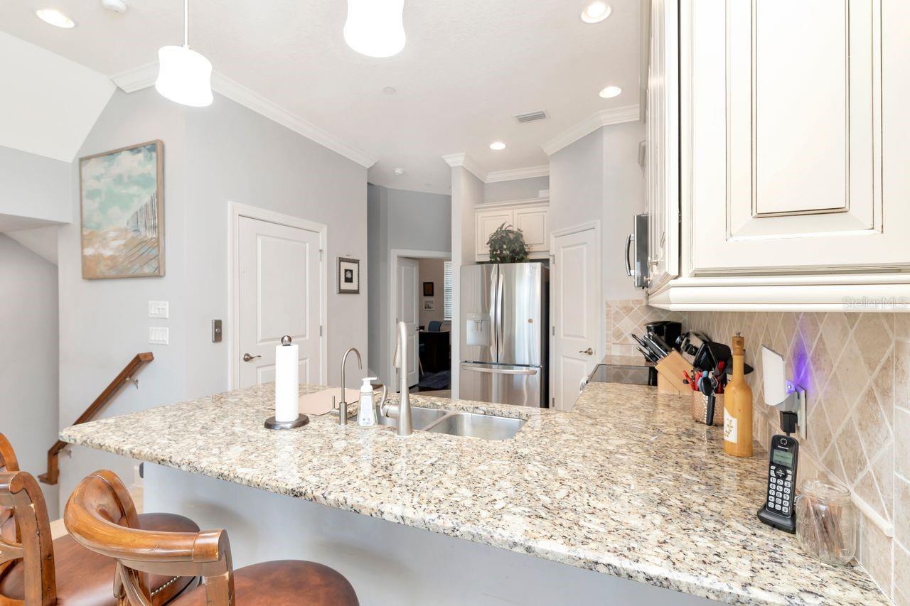 196 HAVEN BEACH DR — photo 14