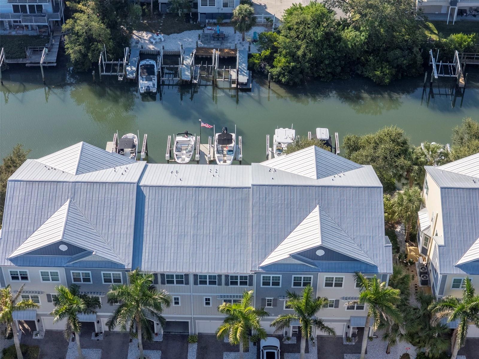 196 HAVEN BEACH DR — photo 81