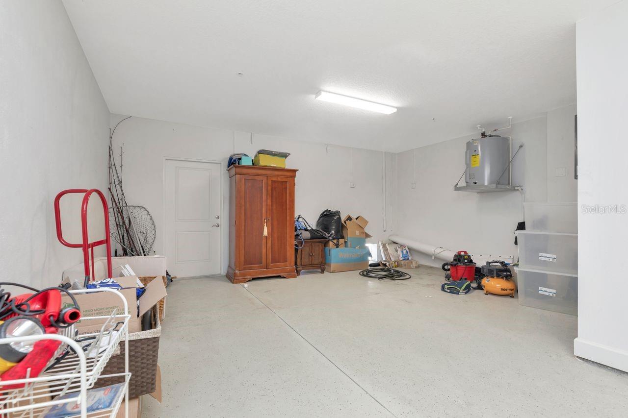 196 HAVEN BEACH DR — photo 8