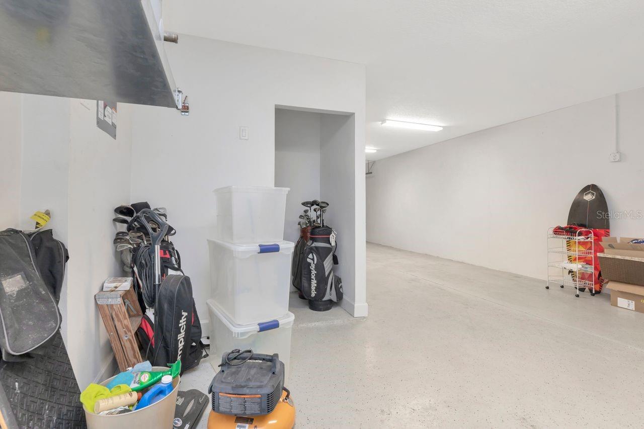 196 HAVEN BEACH DR — photo 10