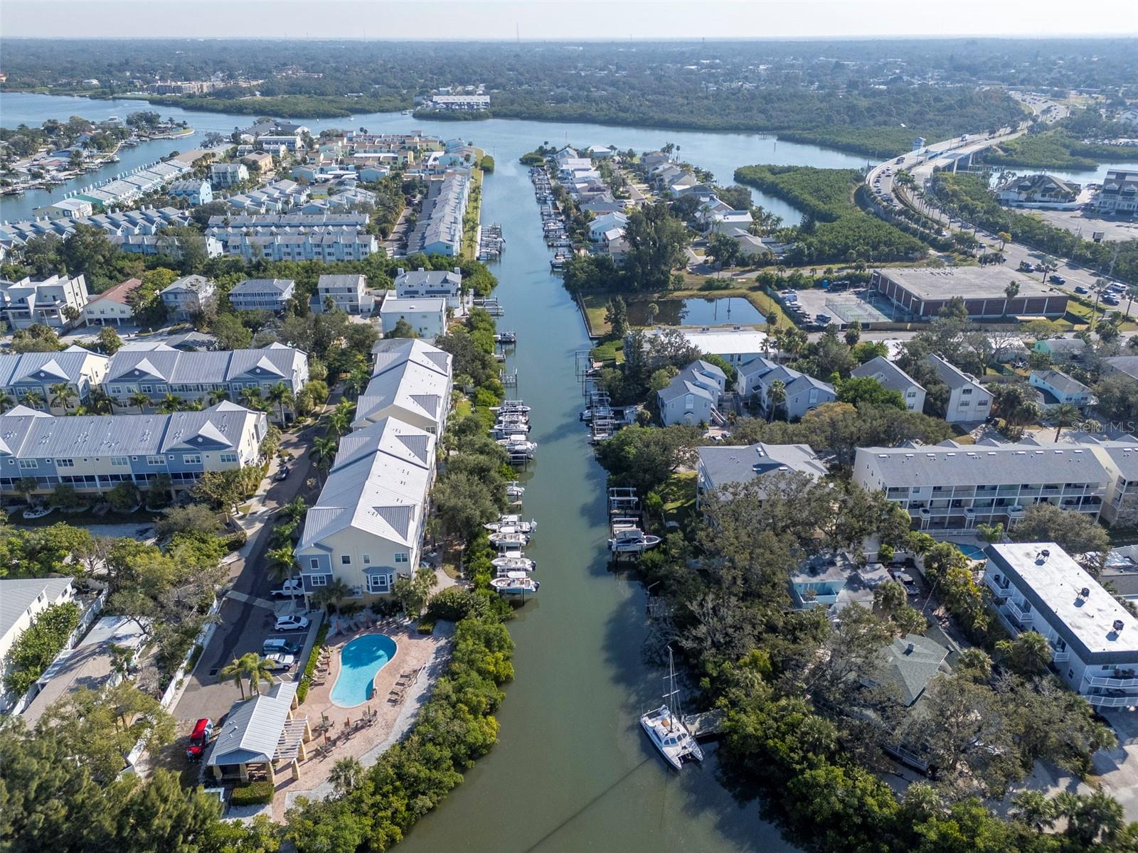 196 HAVEN BEACH DR — photo 76