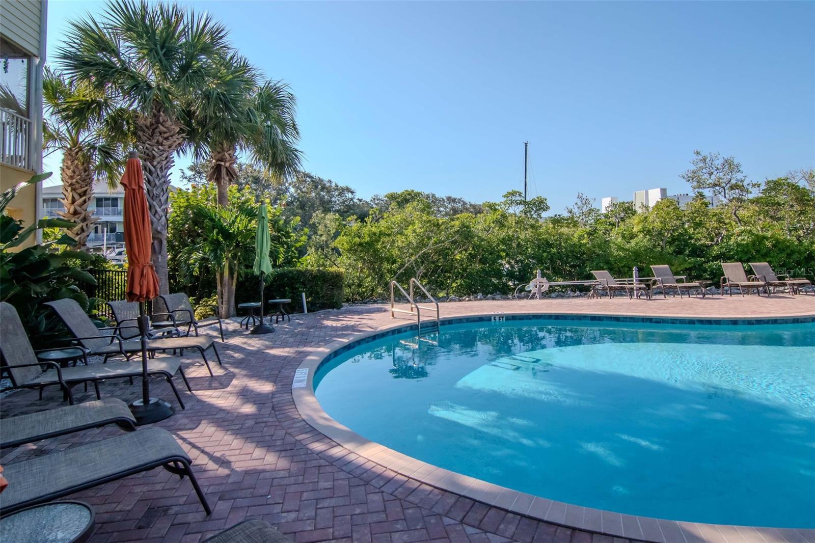 196 HAVEN BEACH DR — photo 52