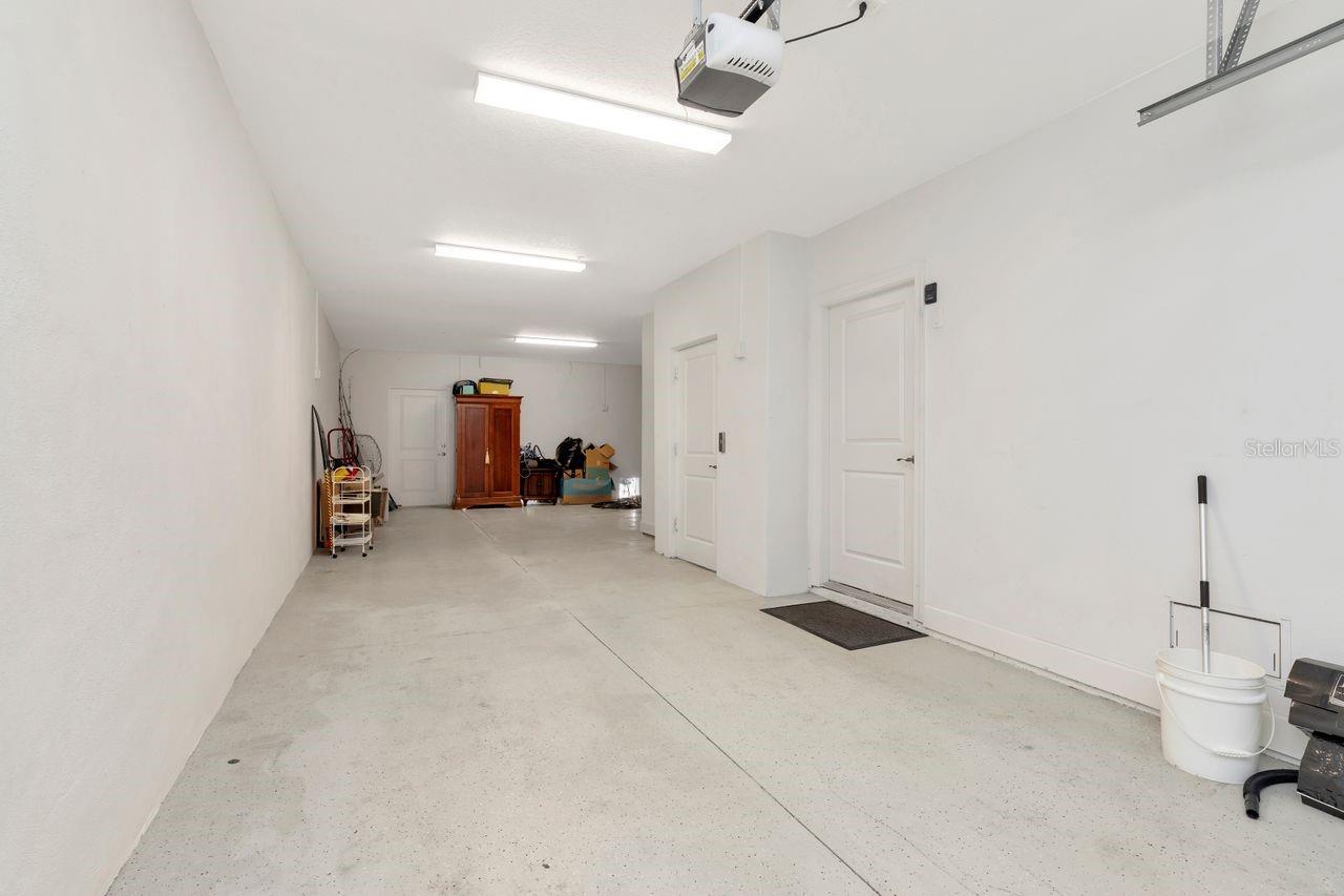196 HAVEN BEACH DR — photo 7
