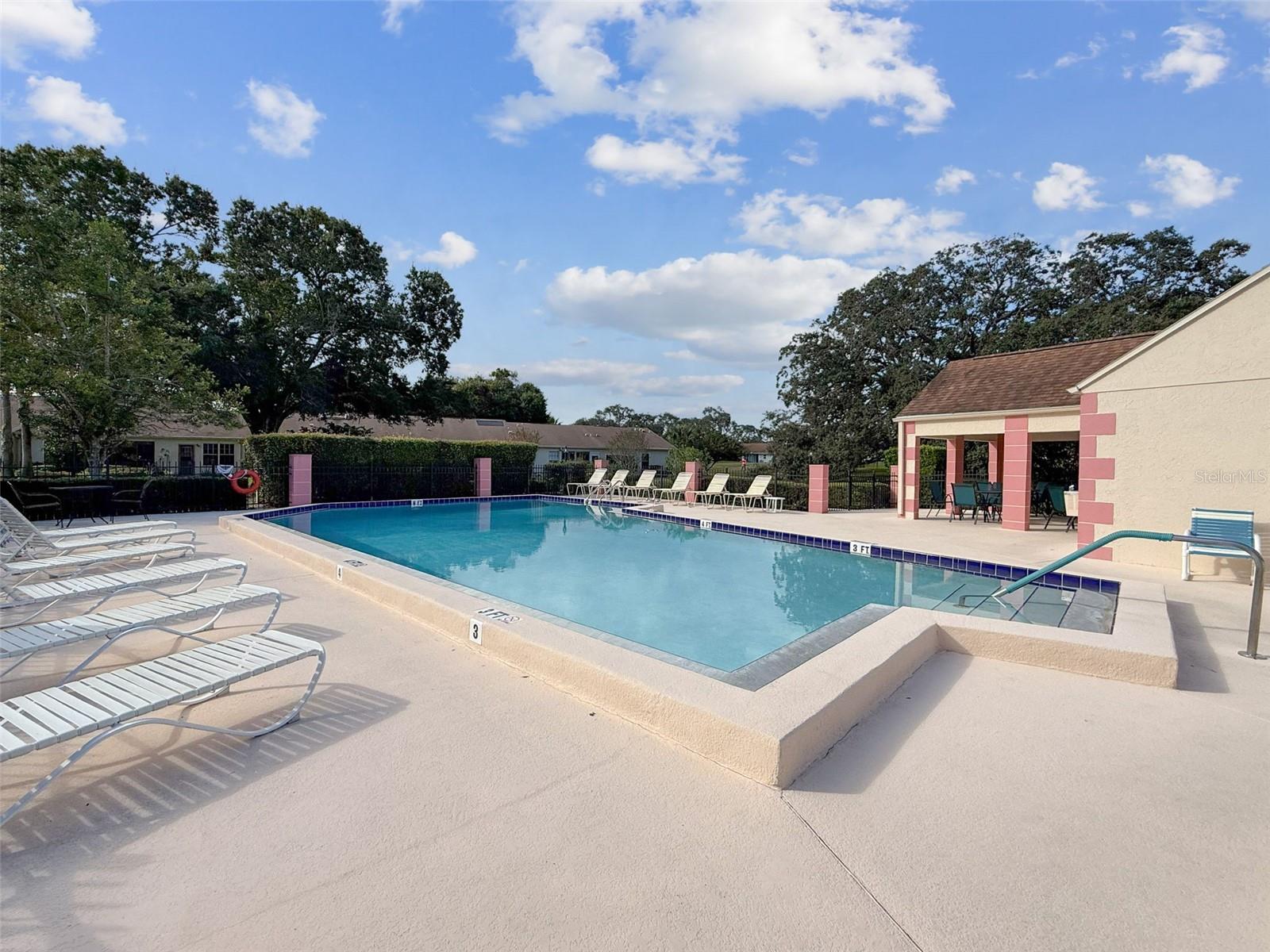 11403 VERSAILLES LN #E — photo 54