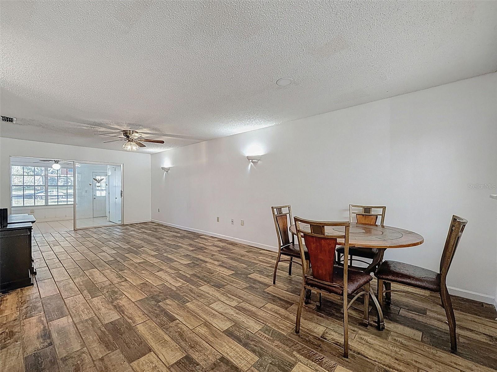 11403 VERSAILLES LN #E — photo 7