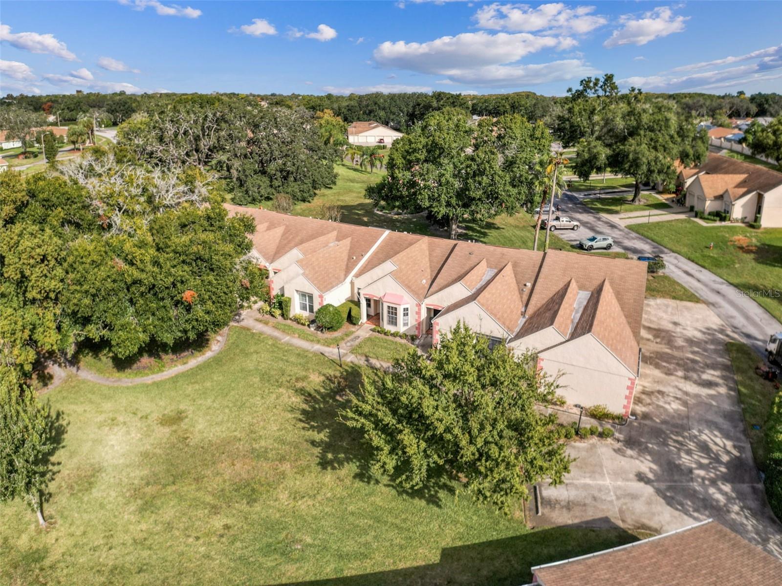 11403 VERSAILLES LN #E — photo 58
