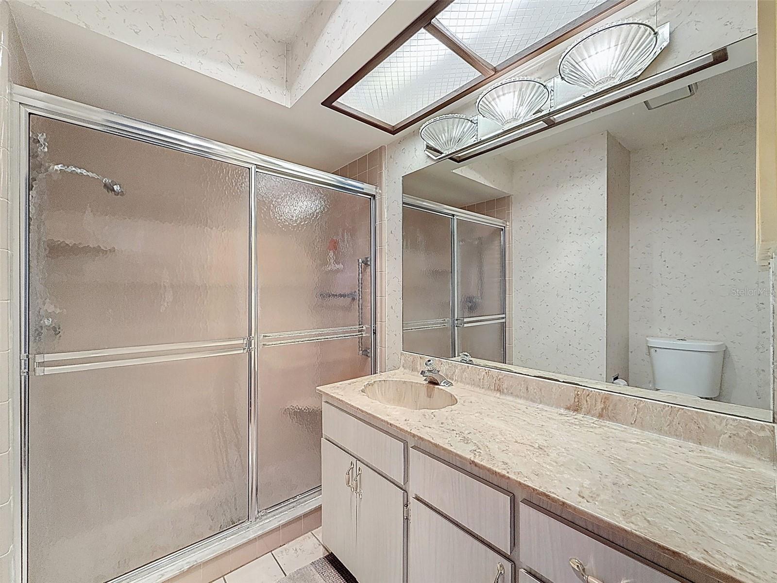 11403 VERSAILLES LN #E — photo 16