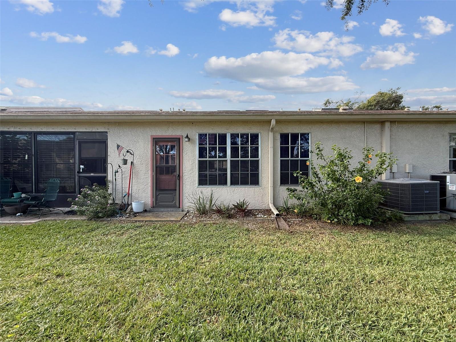 11403 VERSAILLES LN #E — photo 49