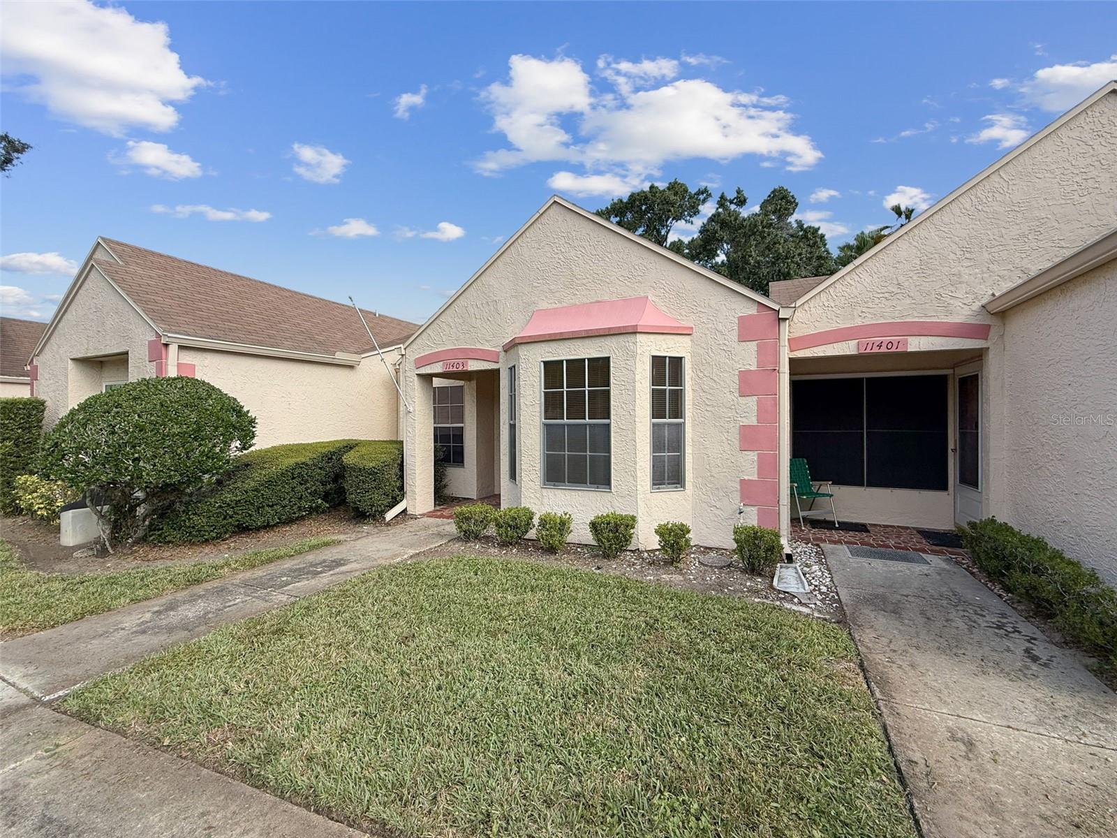 11403 VERSAILLES LN #E — photo 74