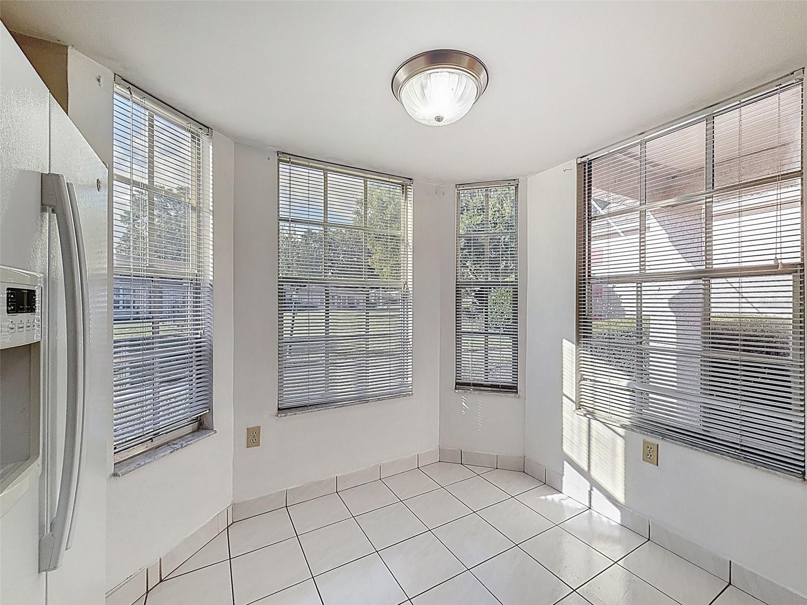 11403 VERSAILLES LN #E — photo 5