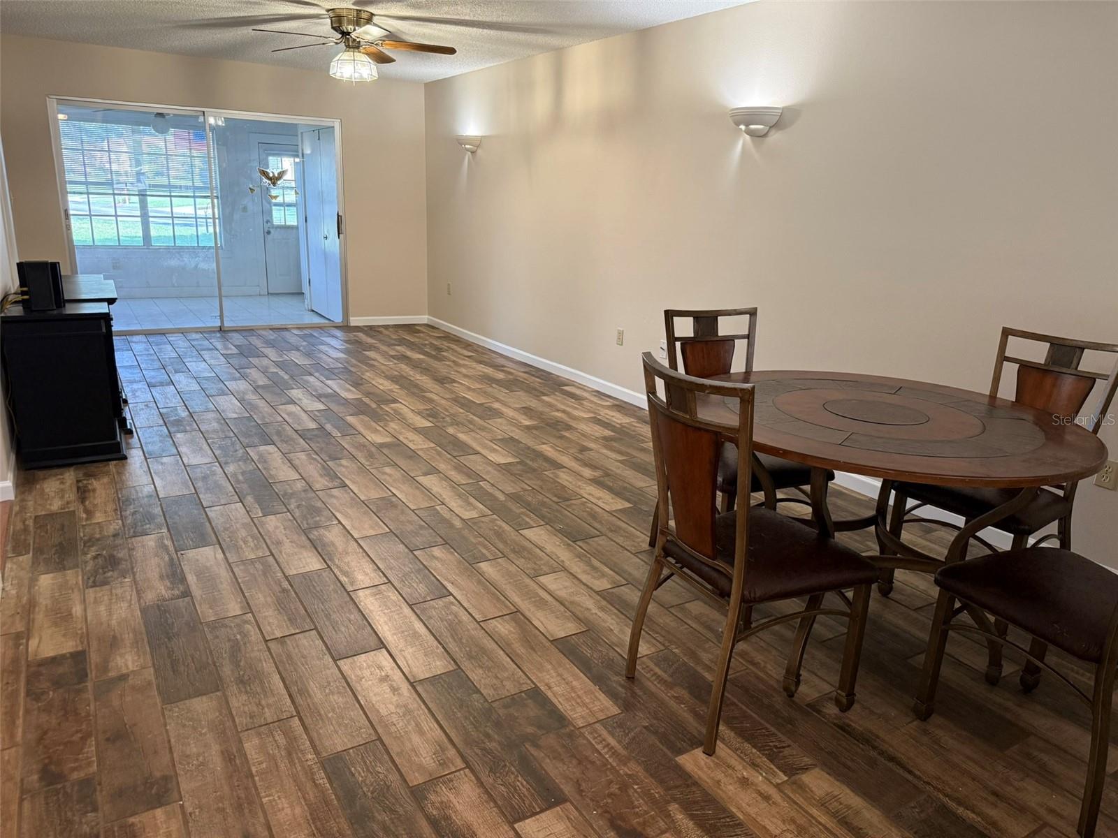 11403 VERSAILLES LN #E — photo 78