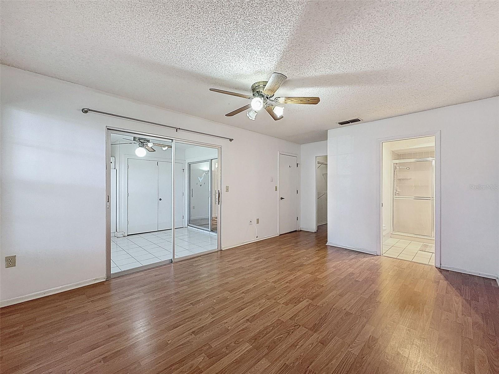 11403 VERSAILLES LN #E — photo 28