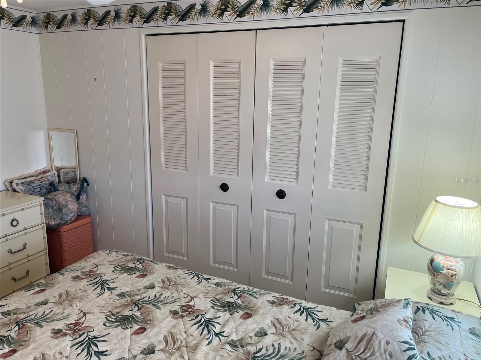 518 CERVINA DR N — photo 34