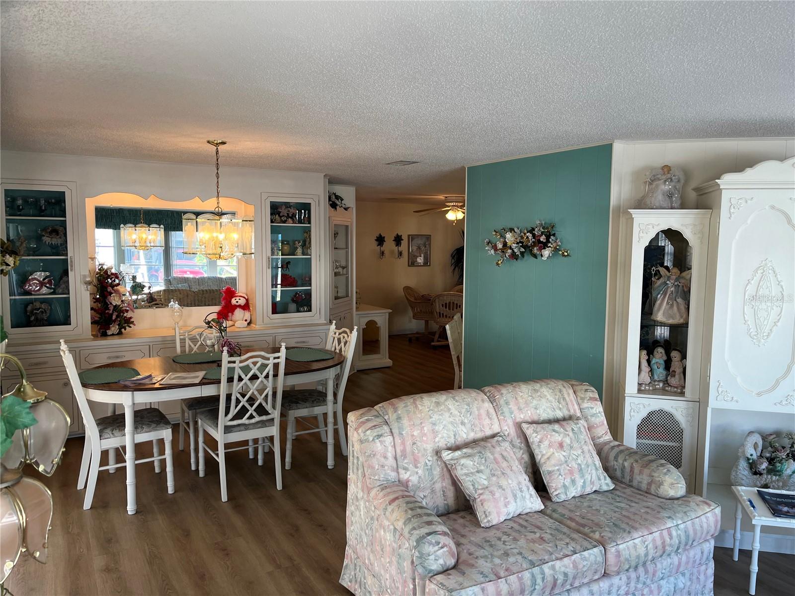 518 CERVINA DR N — photo 10