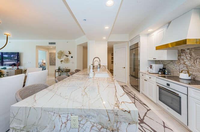 11 BAYMONT ST #403 — photo 12