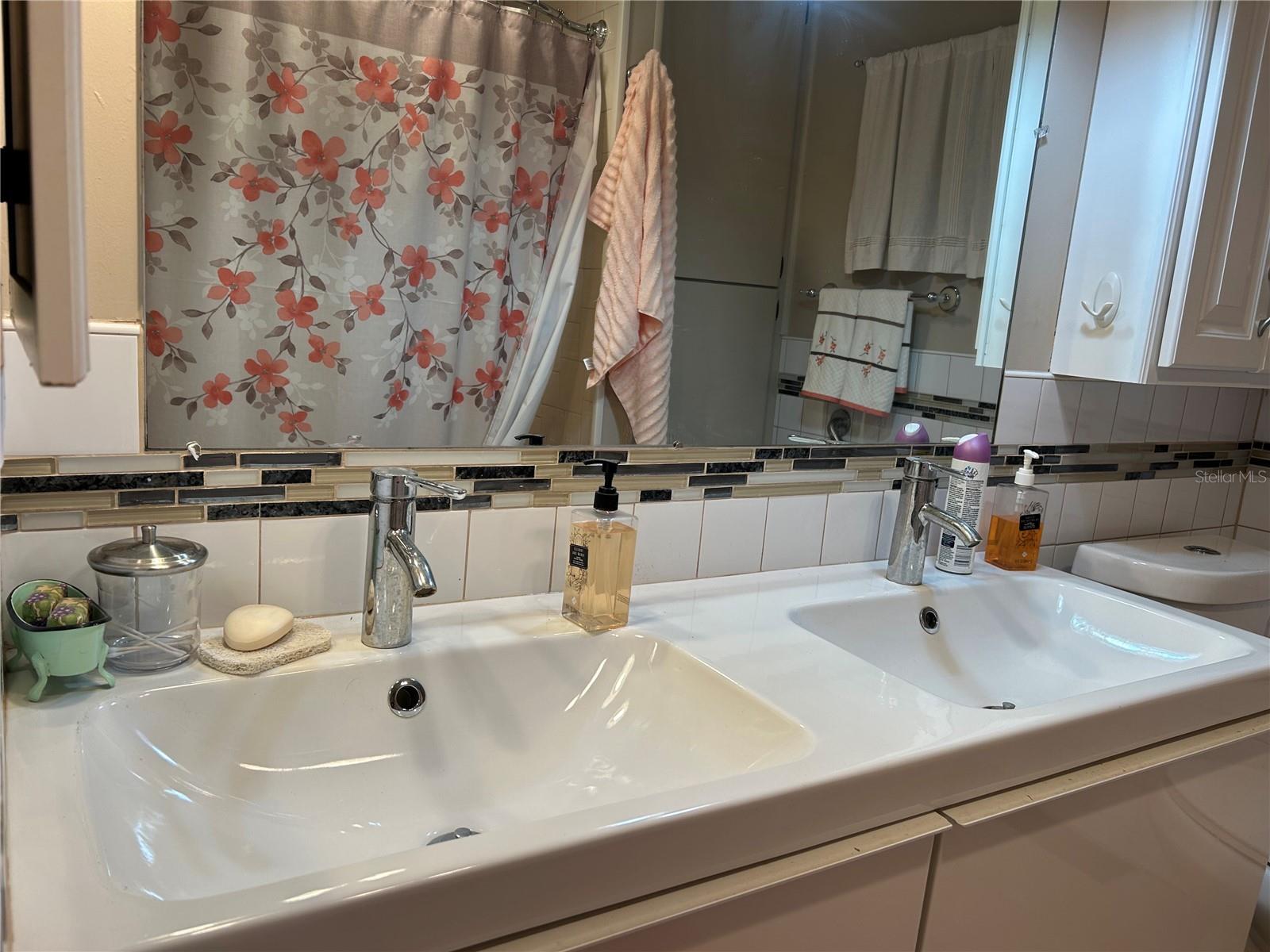 4775 TRI PAR DR — photo 17