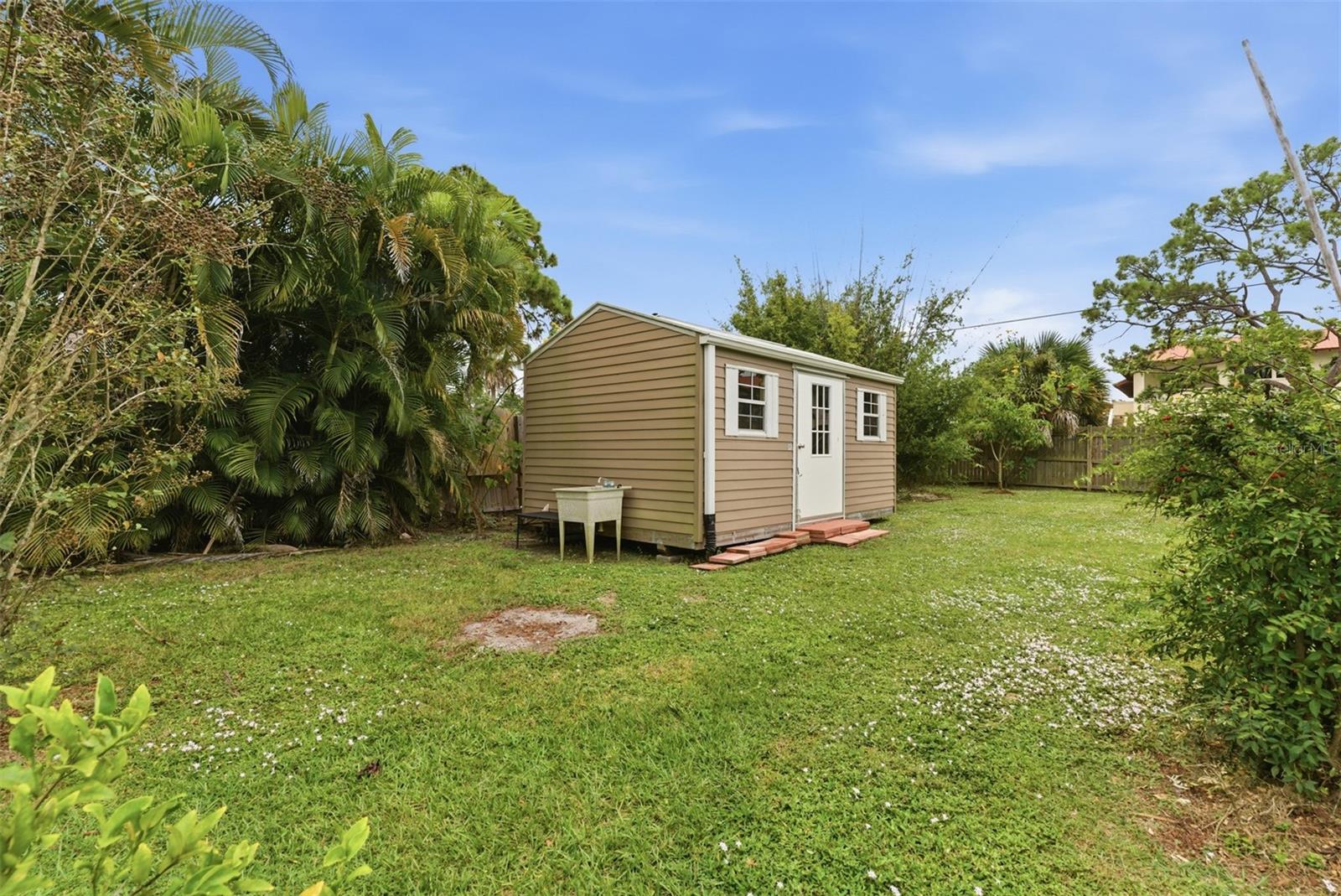 857 PALMETTO ST — photo 31