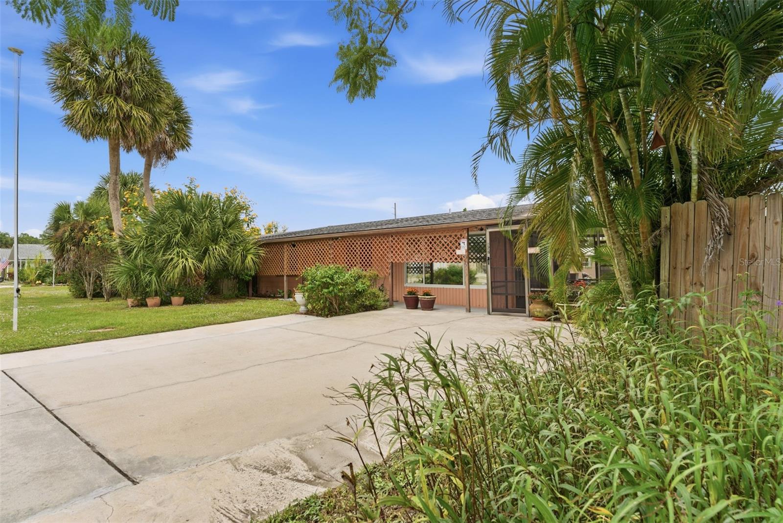 857 PALMETTO ST — photo 22