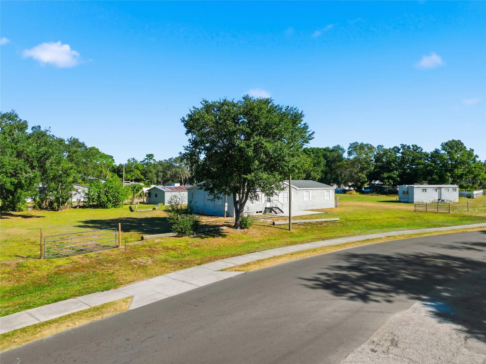 12422 BALM RIVERVIEW RD — photo 4