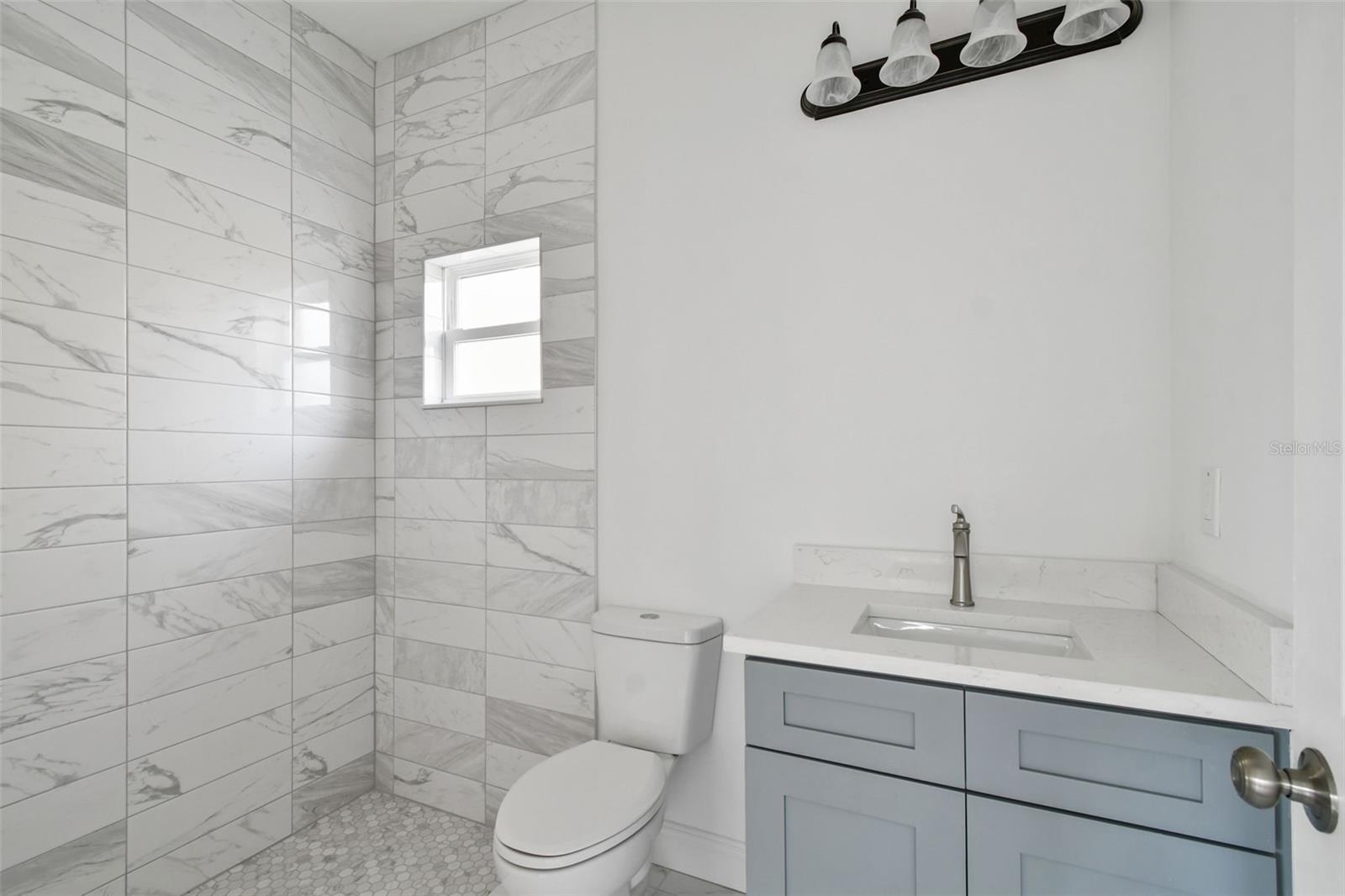 2313 E COLUMBUS DR — photo 21