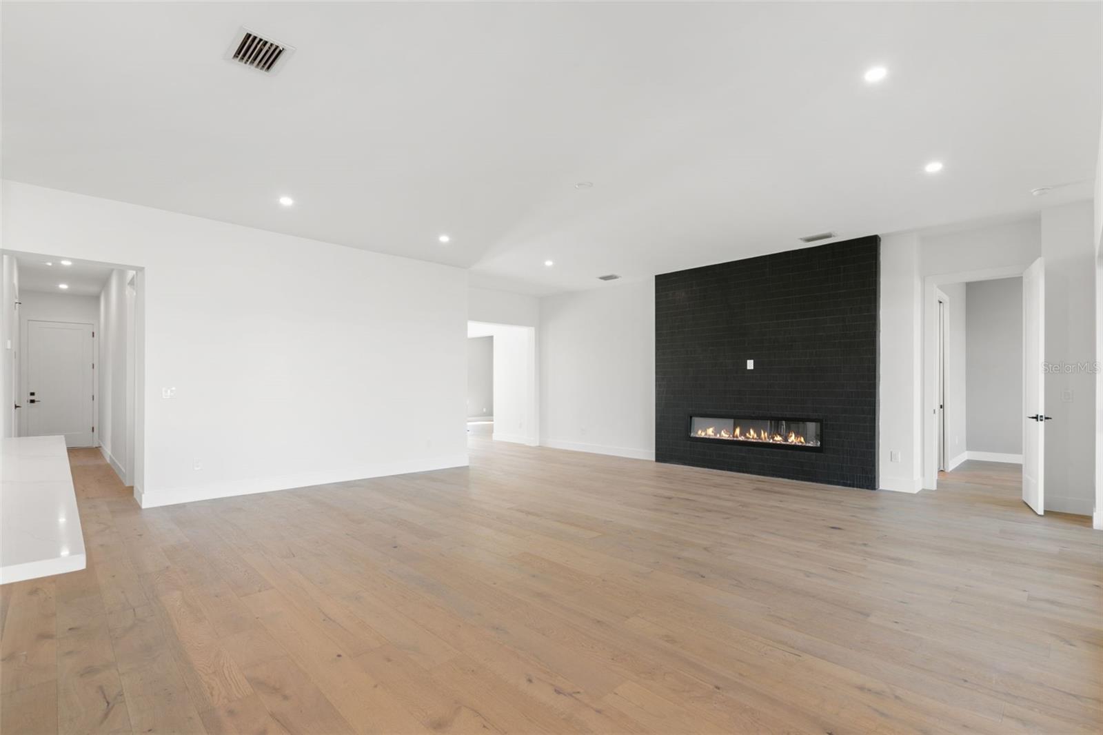 1810 4TH ST E — photo 14