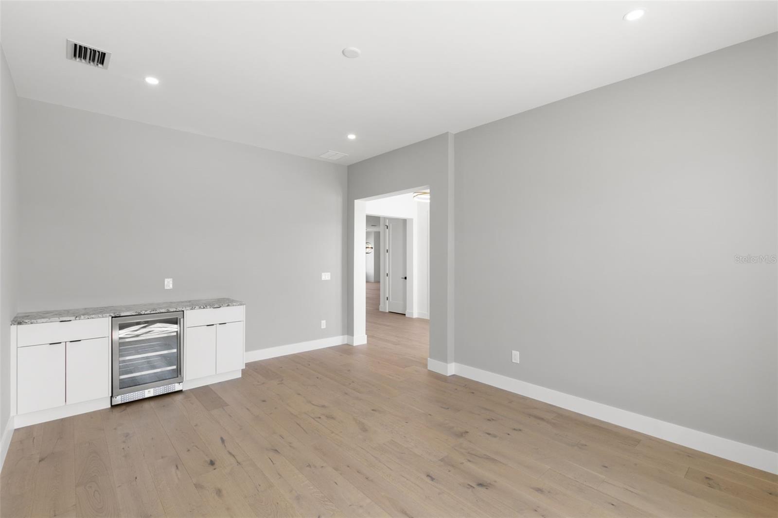 1810 4TH ST E — photo 16