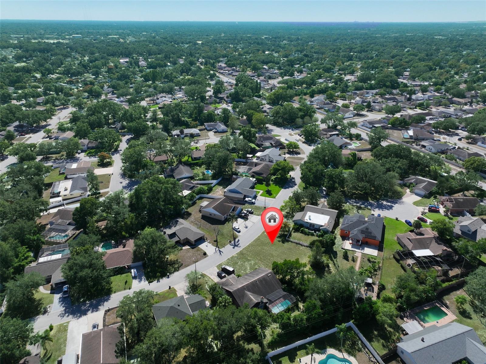 1114 CLASSIC DR — photo 16