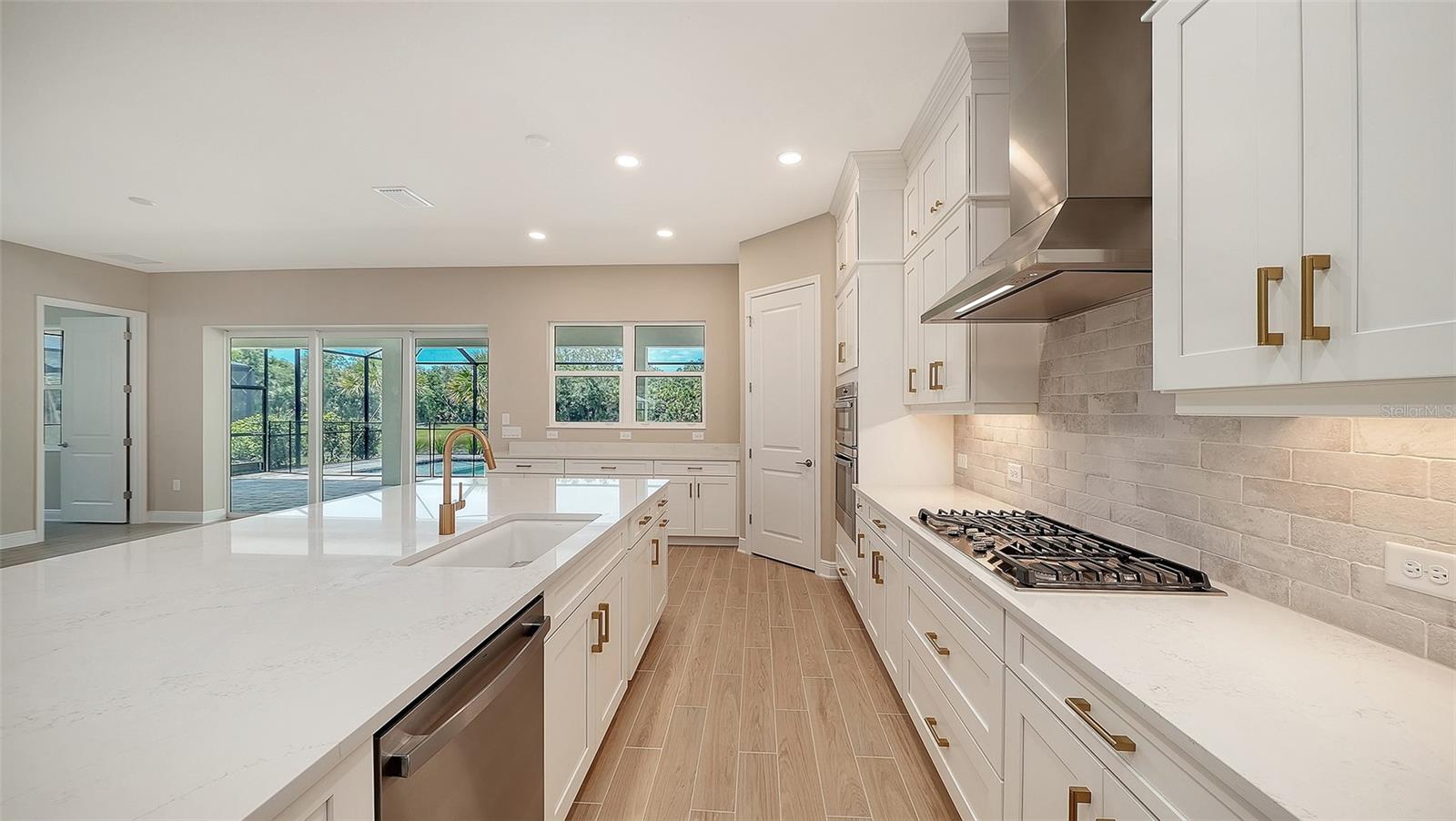 6336 LAKE WOODRUFF CT — photo 11