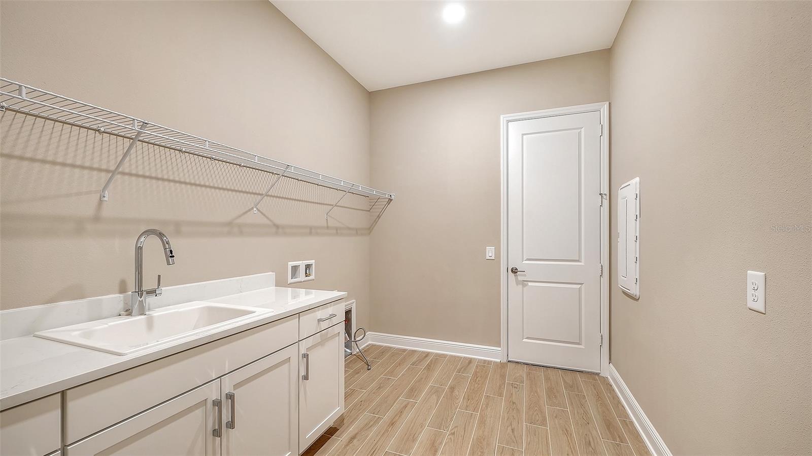 6336 LAKE WOODRUFF CT — photo 33