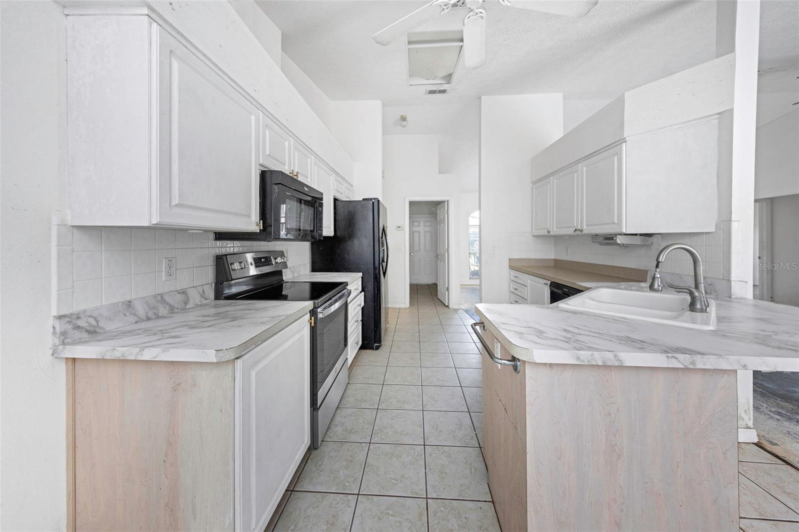7919 STARFIRE WAY — photo 9