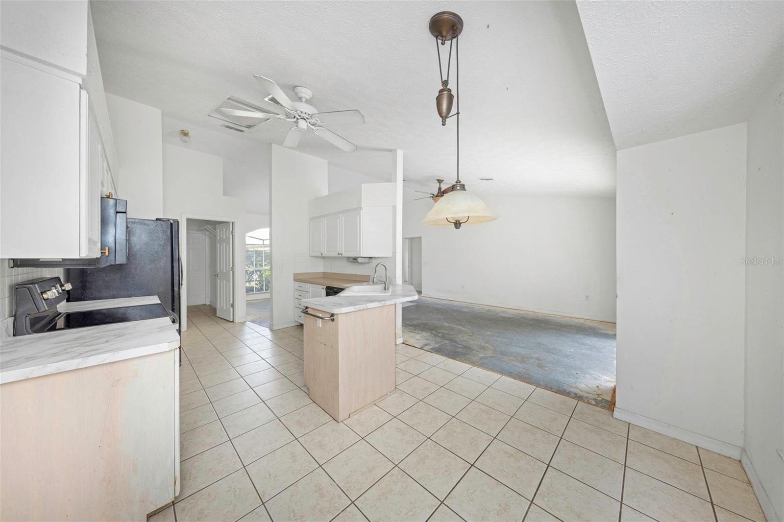 7919 STARFIRE WAY — photo 12