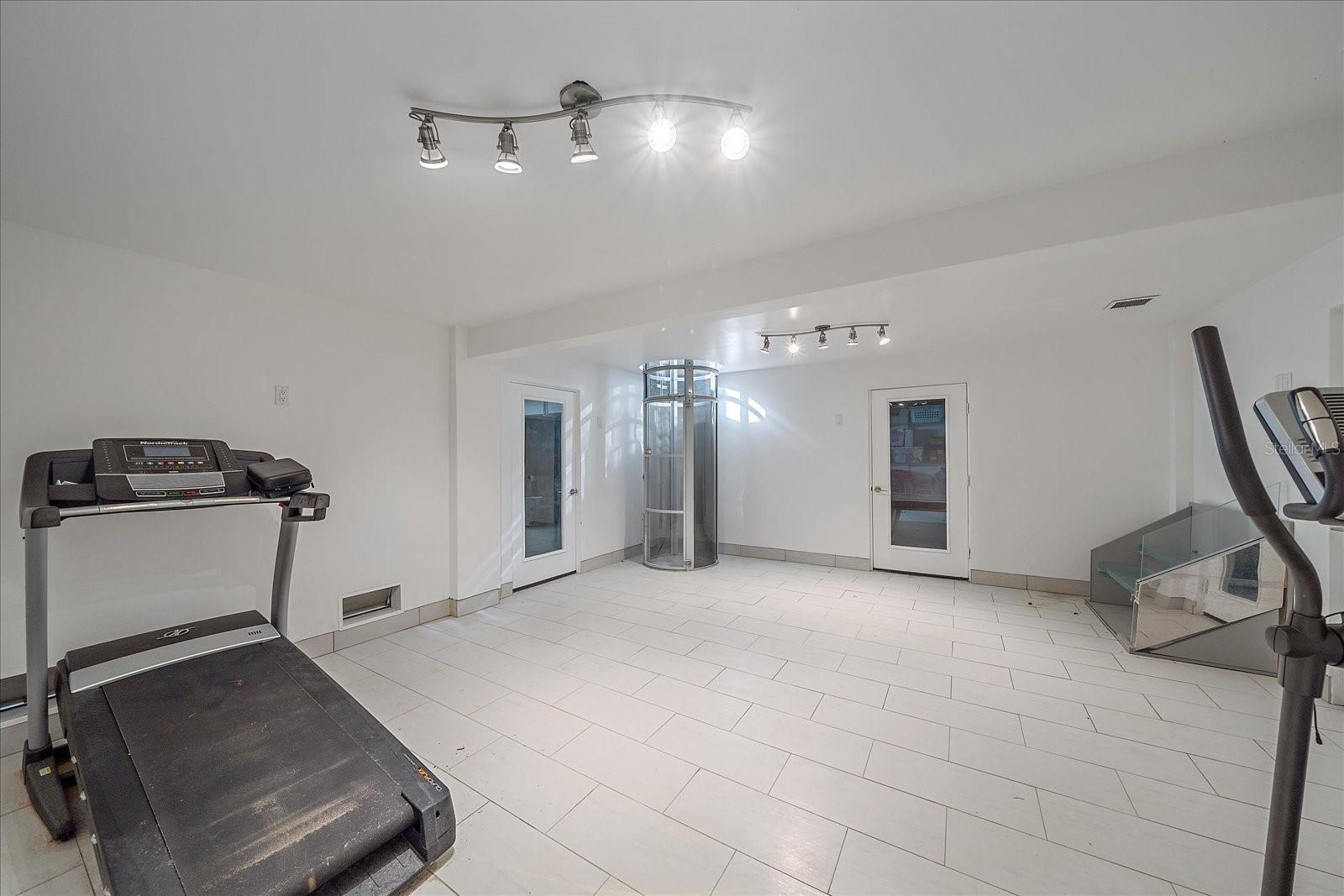 4136 ROBERTS POINT CIR — photo 69