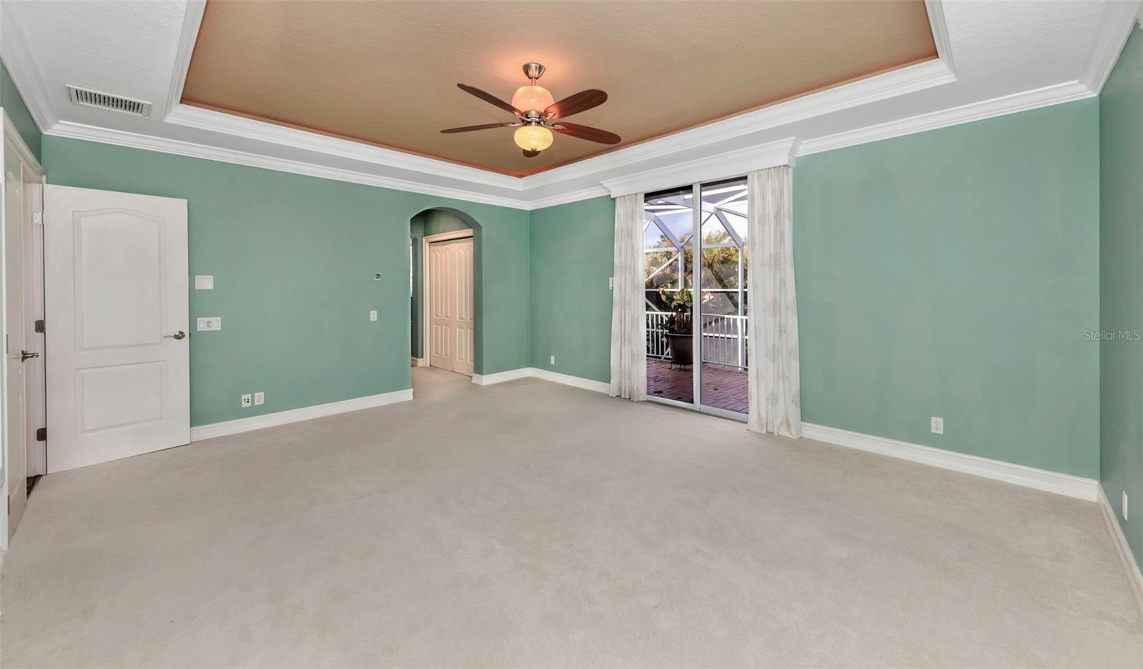 313 10TH AVE E — photo 22