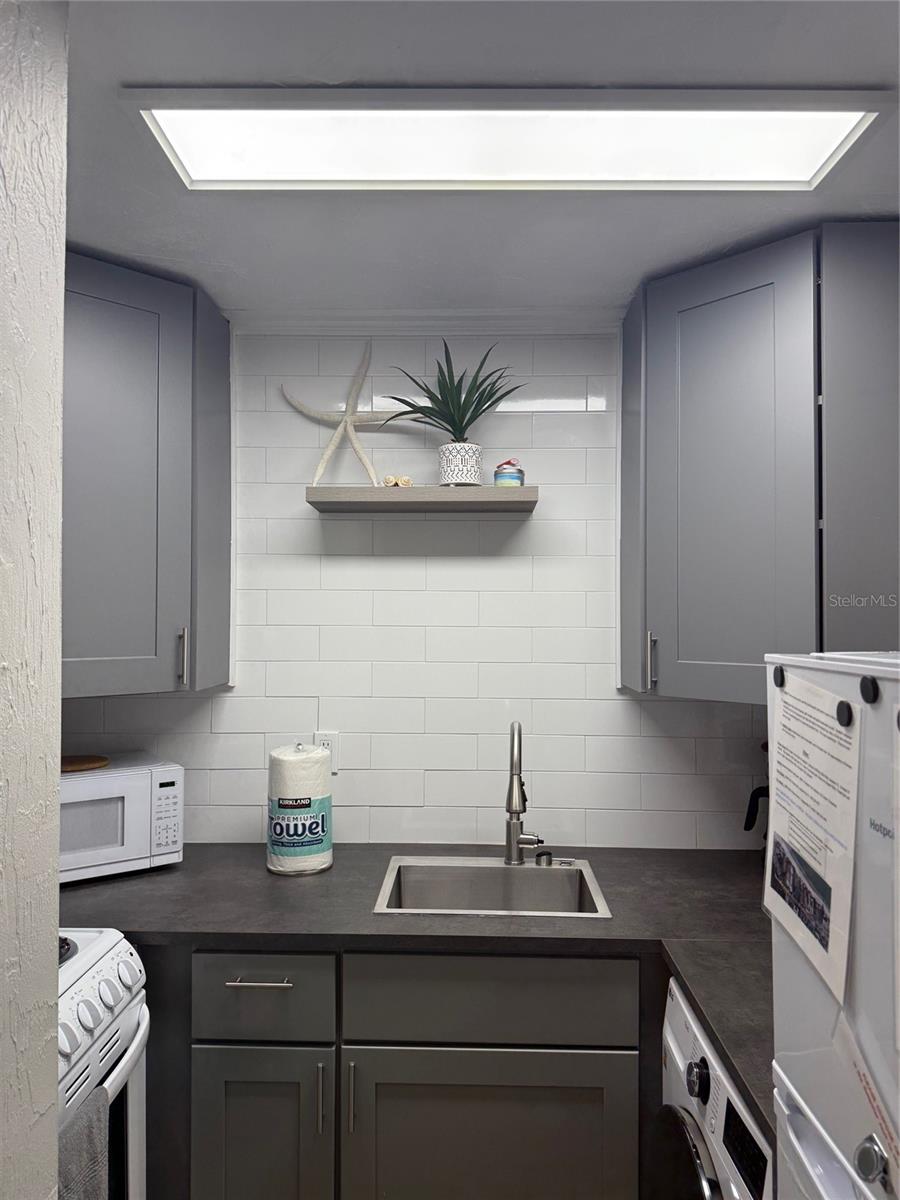 170 ROOSEVELT DR #10 — photo 4
