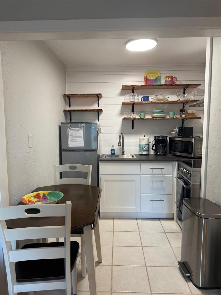 170 ROOSEVELT DR #10 — photo 6