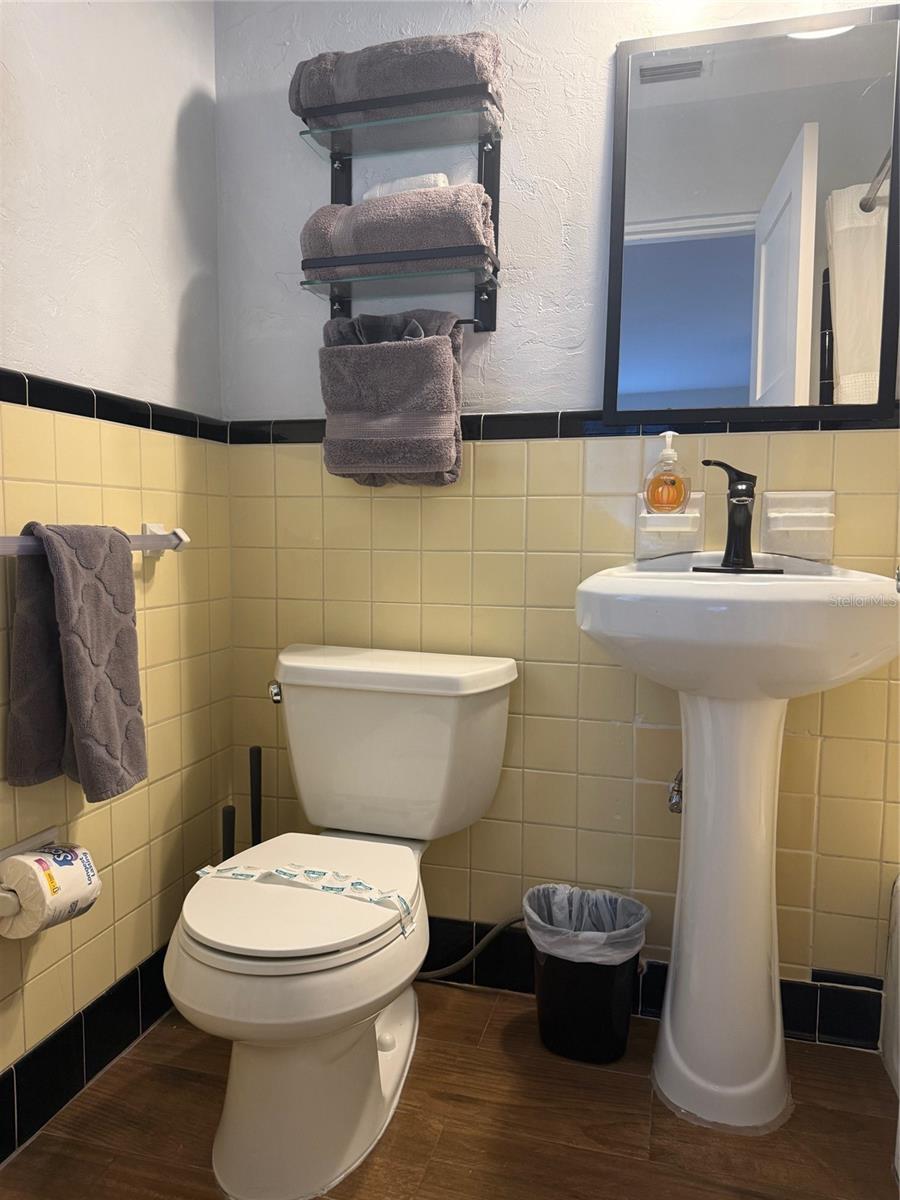 170 ROOSEVELT DR #10 — photo 24