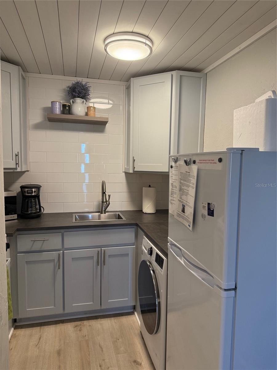 170 ROOSEVELT DR #10 — photo 12