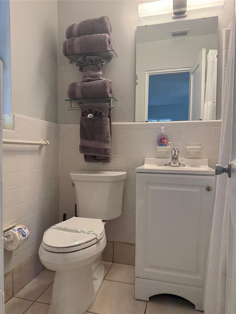 170 ROOSEVELT DR #10 — photo 22