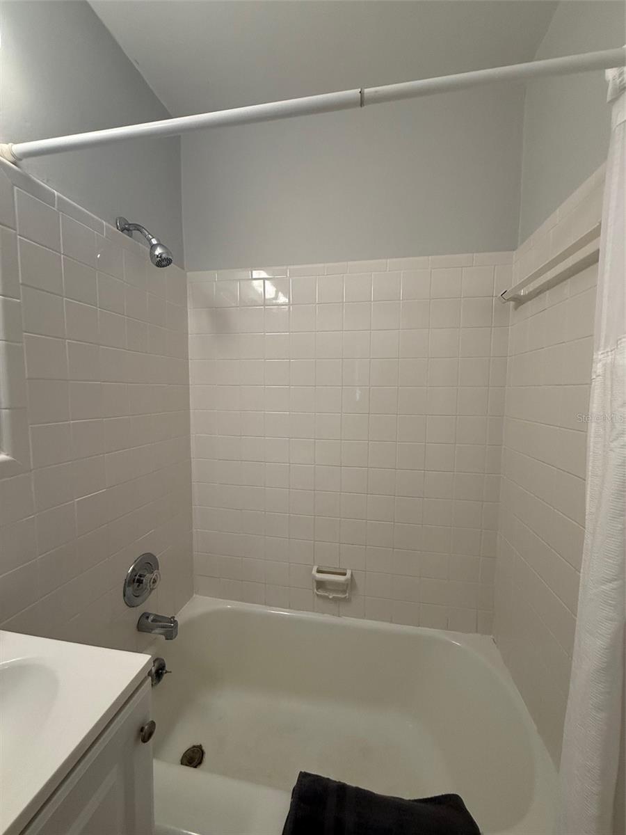 170 ROOSEVELT DR #10 — photo 23