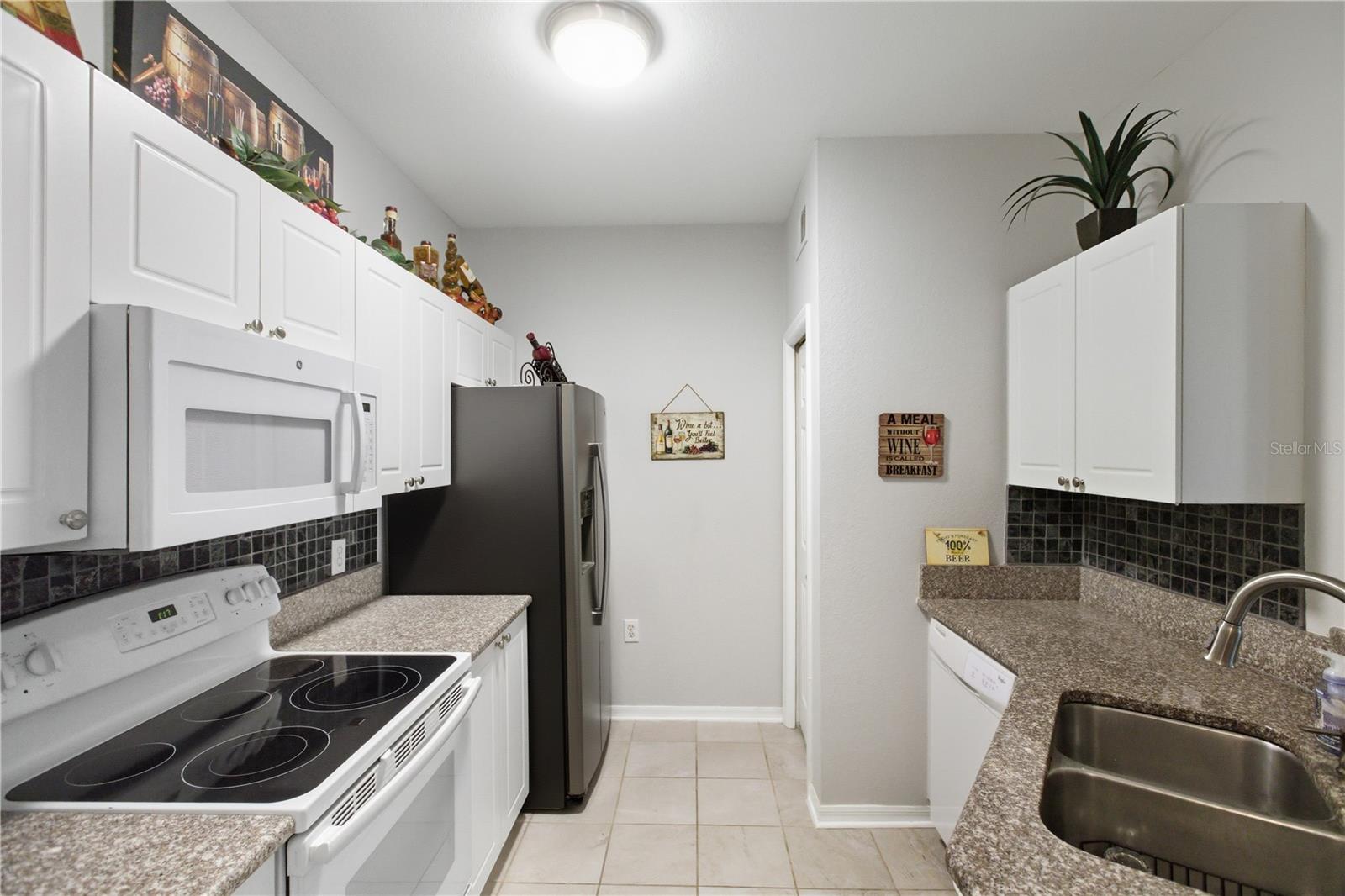 5122 NORTHRIDGE RD #107 — photo 13