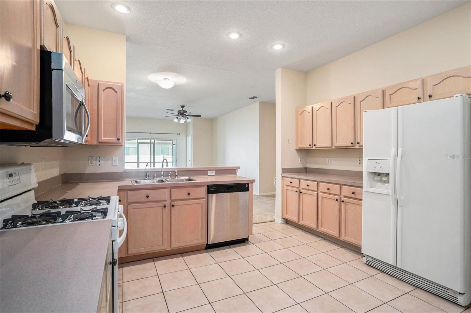 1837 RAVENRIDGE ST — photo 7