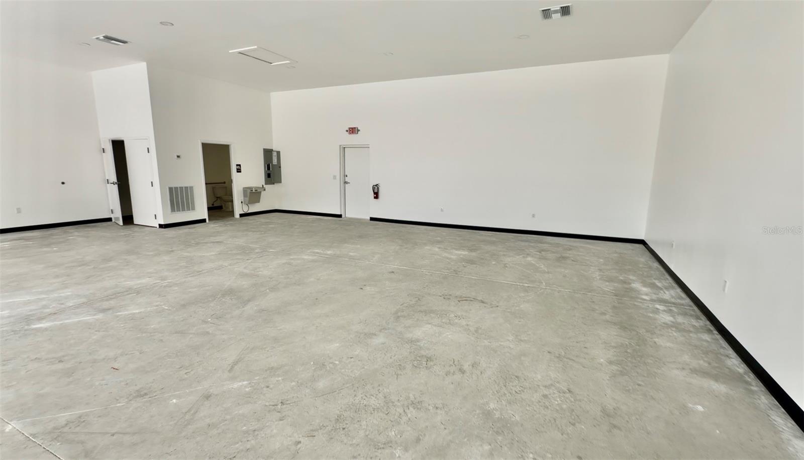 727 TILLMAN PL #102 — photo 8