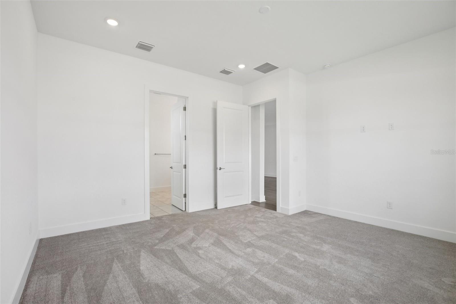 8218 GOLDEN BEACH CT — photo 17