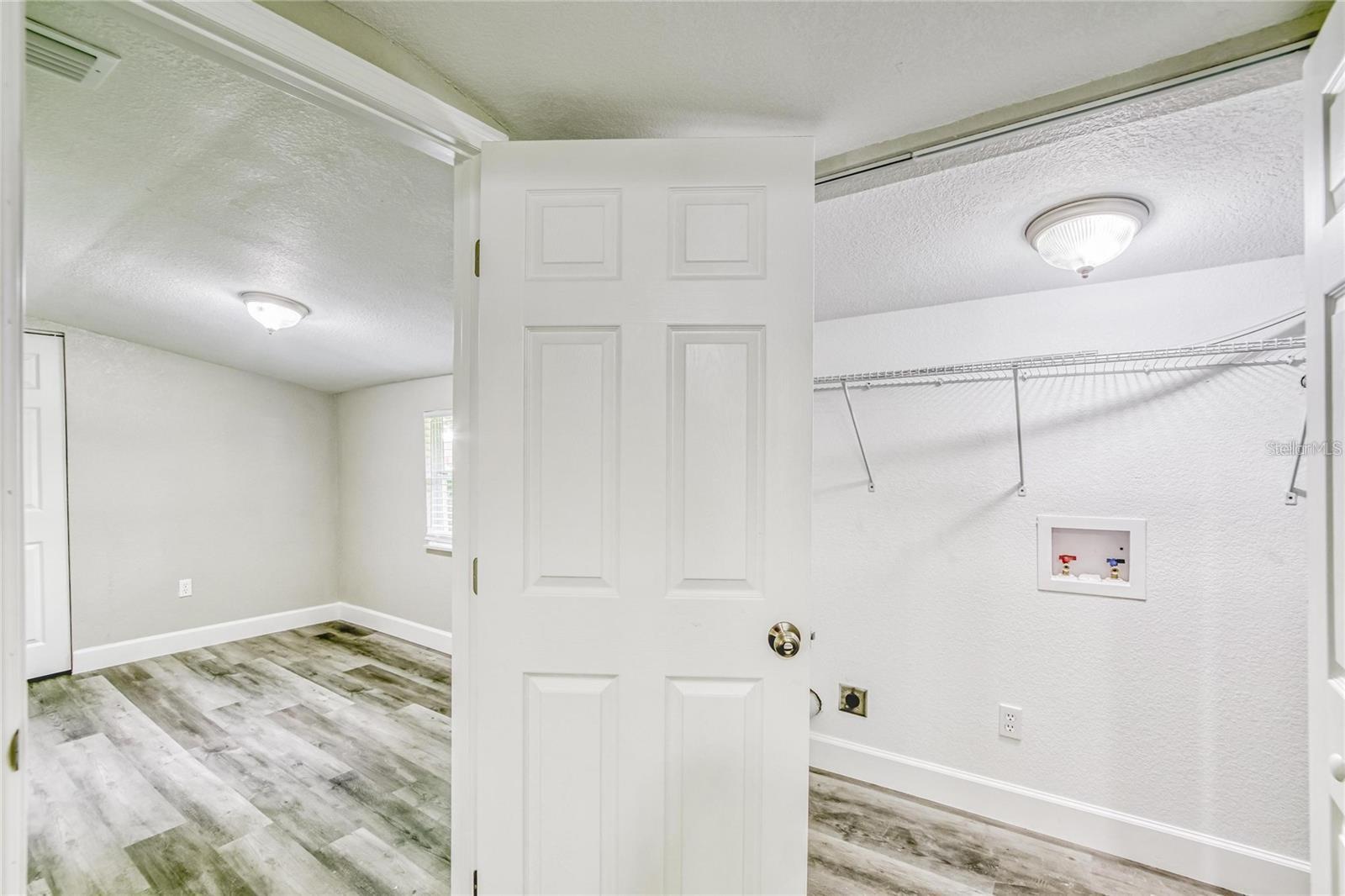 5320 CHERRY AVE — photo 8